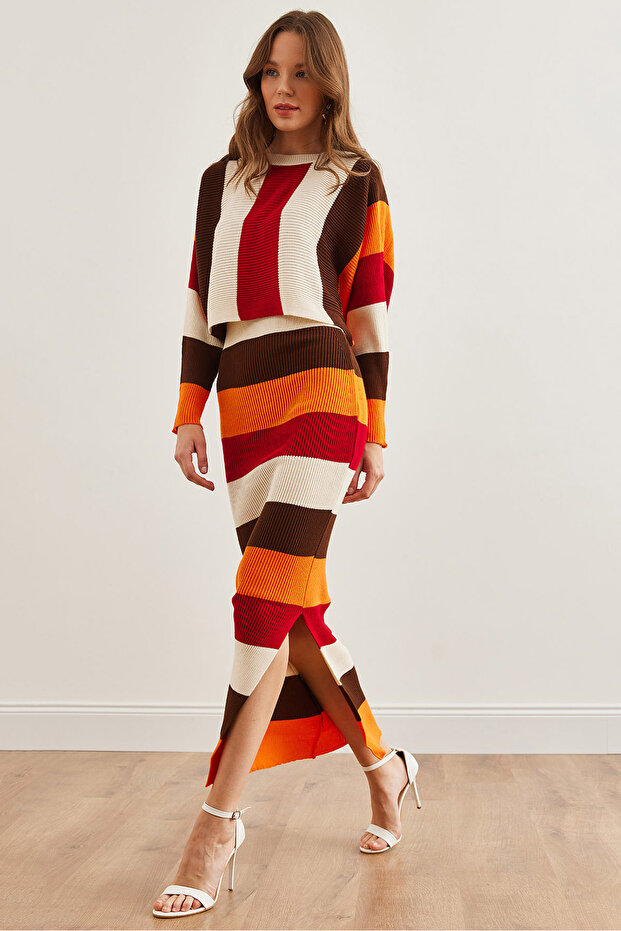 Women's Red Striped Skirt with Slit Top Bat Knitwear Bottom Top Set Tkm-19000170