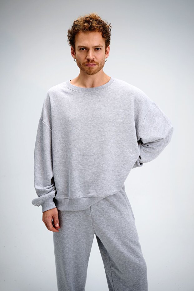 Men's Timeless Oversize Gray Sweatshirt