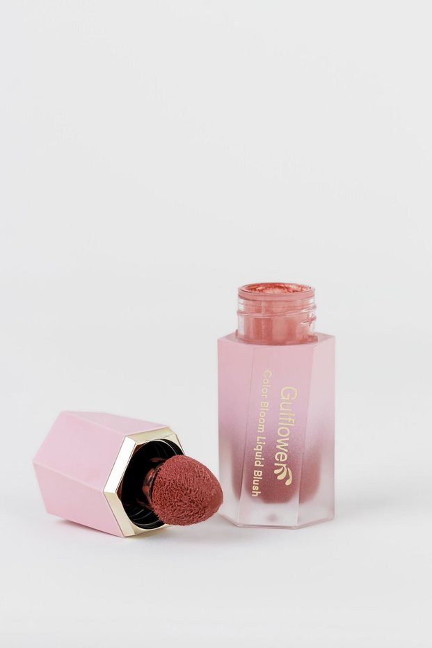 Liquid Blush with Sponge Head