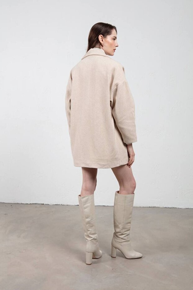Palton scurt supradimensionat în oase de piatră - 7