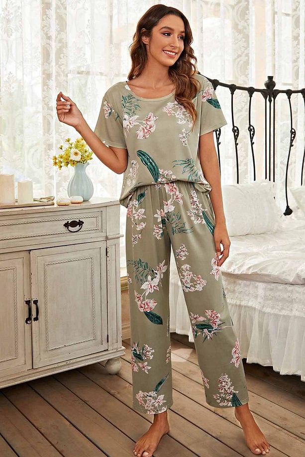 Çicek Baskılı Soft Kumaş Kısa Kollu Pijama Takımı - 1