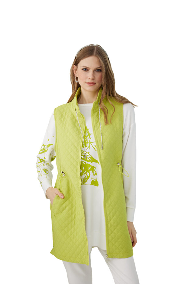 Moodbasic 70 Quilted Vest - Simple and Stylish Design - 1