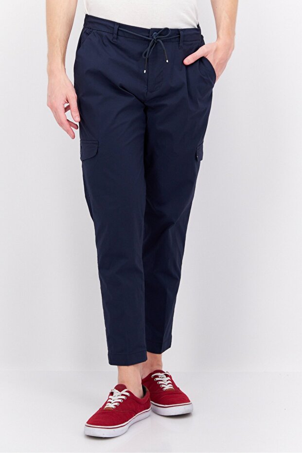 Men Regular Fit Solid Stretchable Cargo Pants, Navy - 1