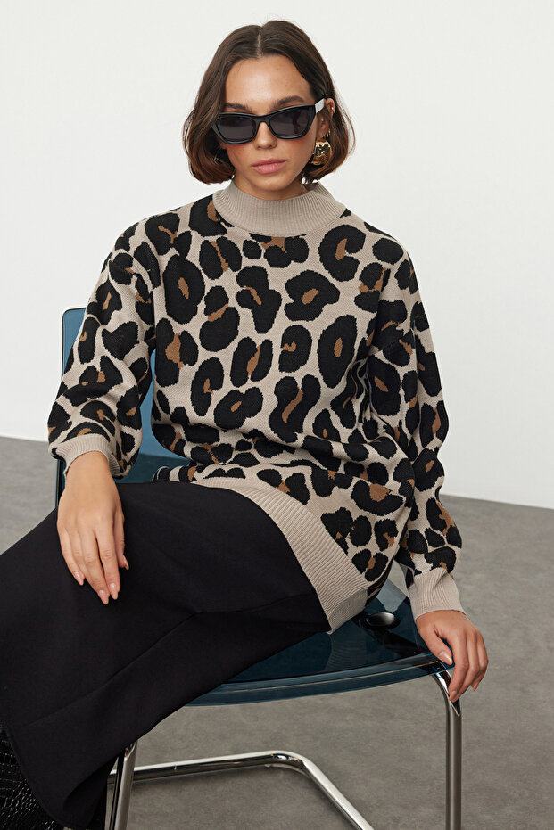 Бежов плетен пуловер с леопардови шарки - Tctaw25ak00060 - 2