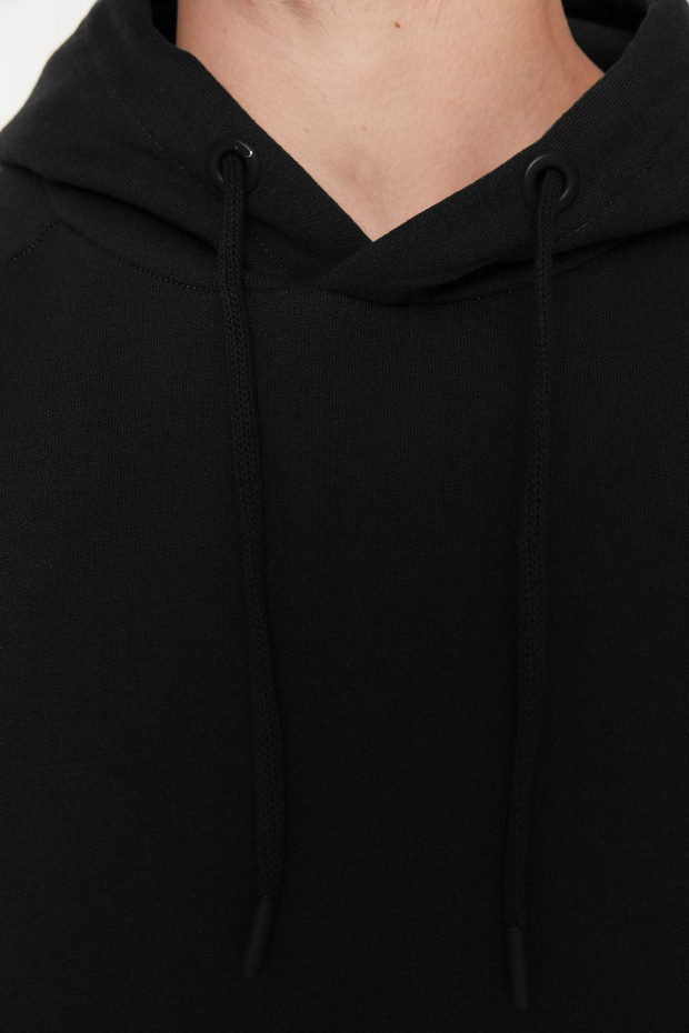 Siyah Basic Oversize/Geniş Kesim Kapüşonlu İçi Polarlı Sweatshirt TMNAW23SW00192 - 4