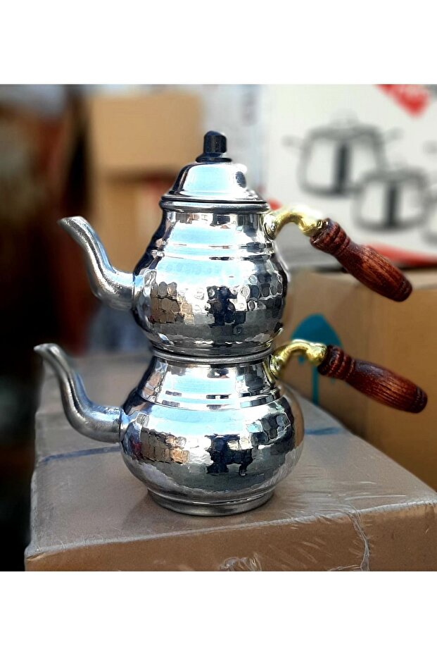 إبريق شاي صغير من الألومنيوم المطروق 0 - 1.99 لتر فضي