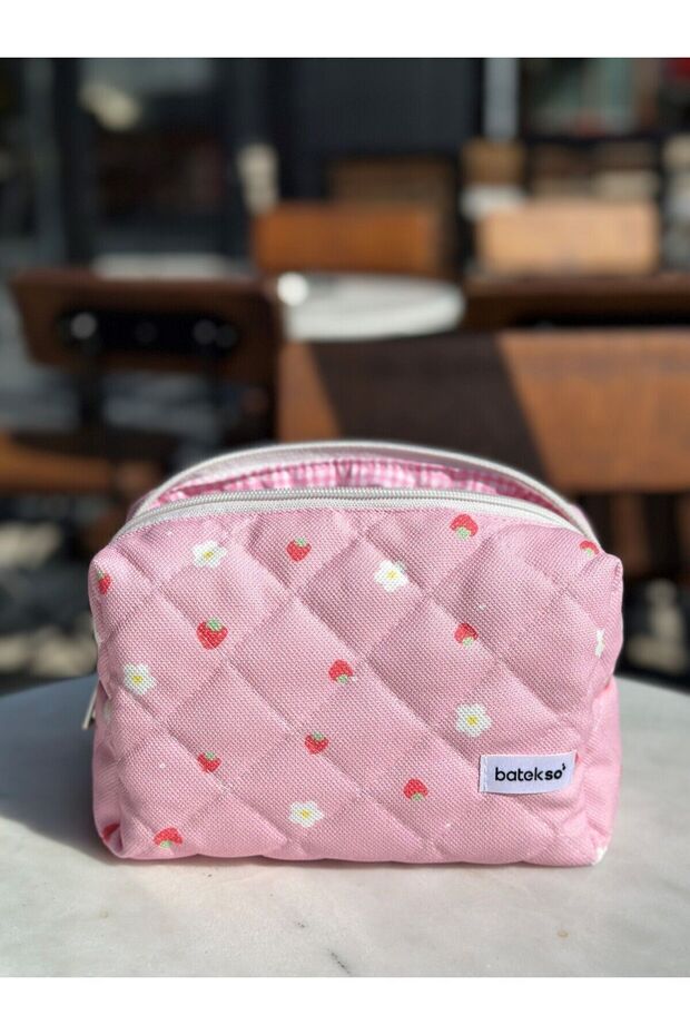 حقيبة مكياج صغيرة بنمط الفراولة - حجم كبير - 1