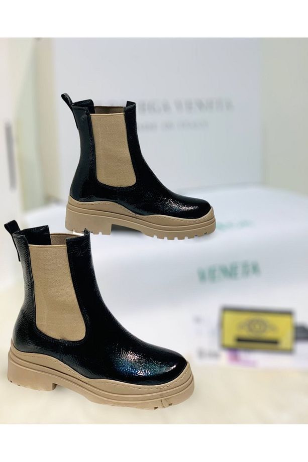 Venetta rugan bot - 1