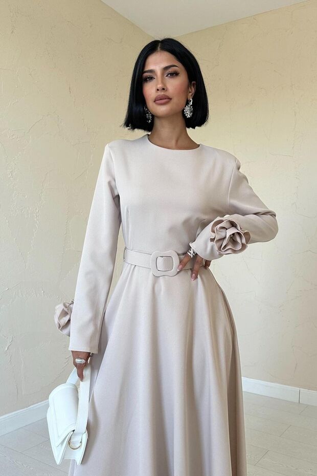 Kolları Güllü Kemerli Elbise - 4