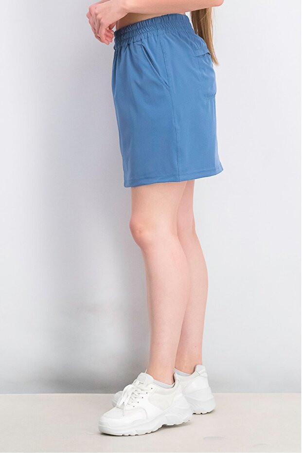 النساء يرتدين تنورة قصيرة أساسية متينة مع شورت مخفي، ستورم - 3