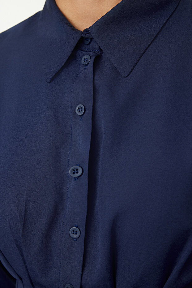 Koyu Lacivert Fitted/Bele Oturan Dokuma Gömlek TWOAW24GO00186 - 4