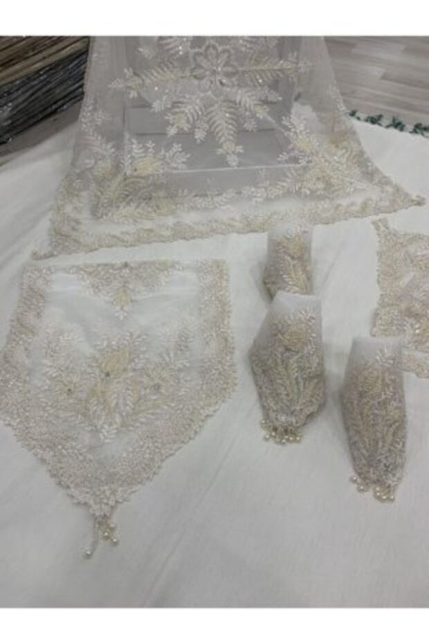 Snowflake Model 16 Piece Stoned Beaded Living Room Set Tablecloth