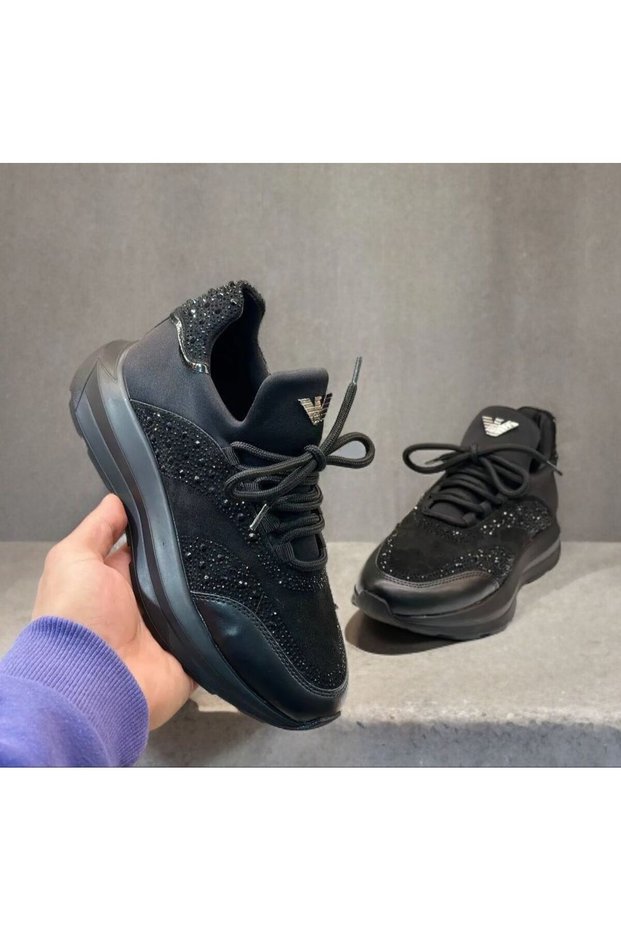 Woman's crystal stone detailed high sole walking shoes