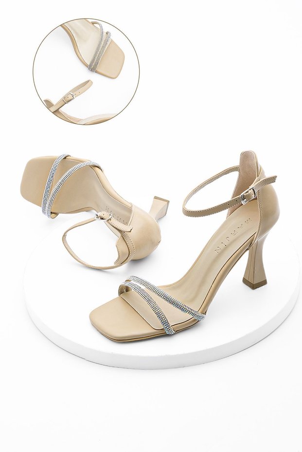 Women's Stoned Evening Dress Heeled Shoes Blunt Toe Sapro Beige