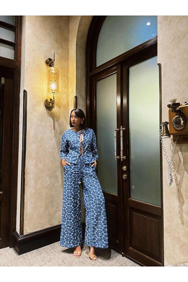 Ethnic Patterned Women's Blouse and Trousers Set - Lace Detailed