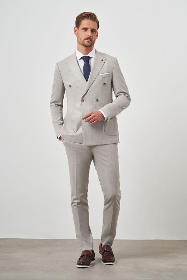 Men's Beige Polyviscon Trend Double Breasted Slim Fit Pointed Collar Suit