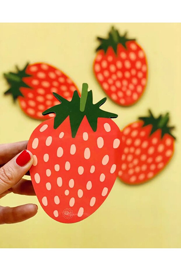 Strawberry Patterned Cup Scarf