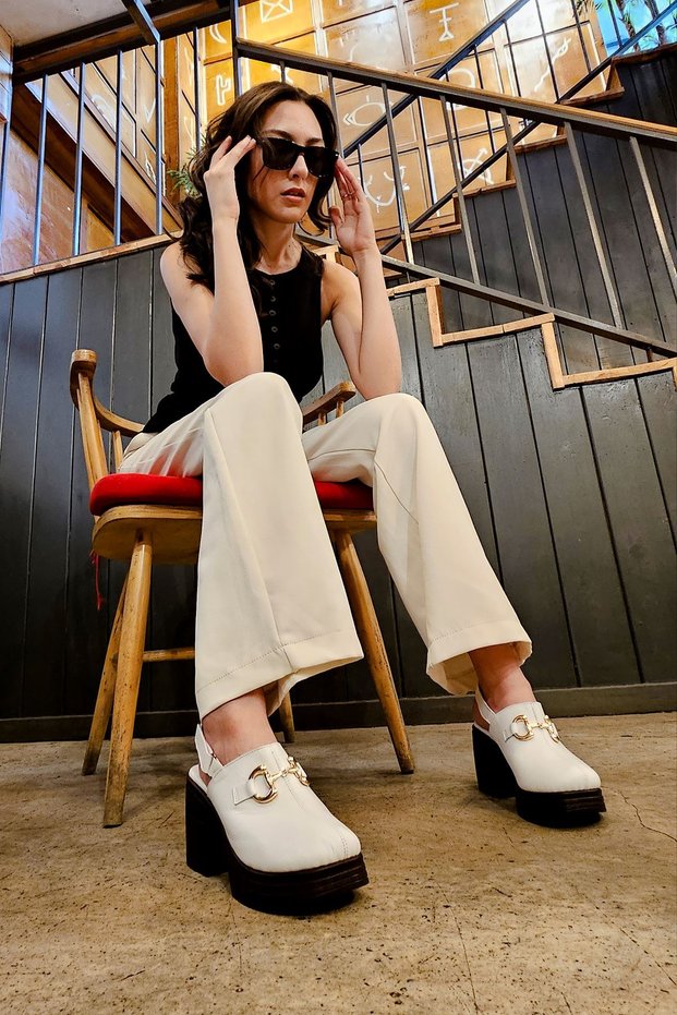 Boris Women's Genuine Leather Buckle Detailed Closed-Front Heeled Shoes - White