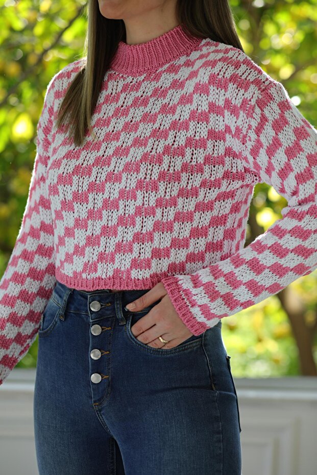 Pink Fisriyta Checkered Sweater - 2