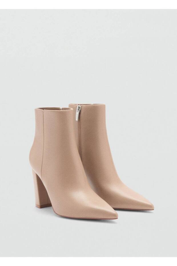 Pointed toe ankle boots - 1