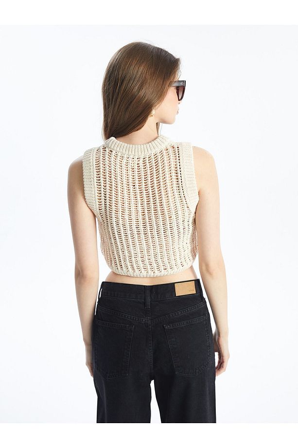 Pordenone - Bisiklet Yaka Ajurlu Crop Fit Kolsuz Triko Bluz - Ekru Renk - 5