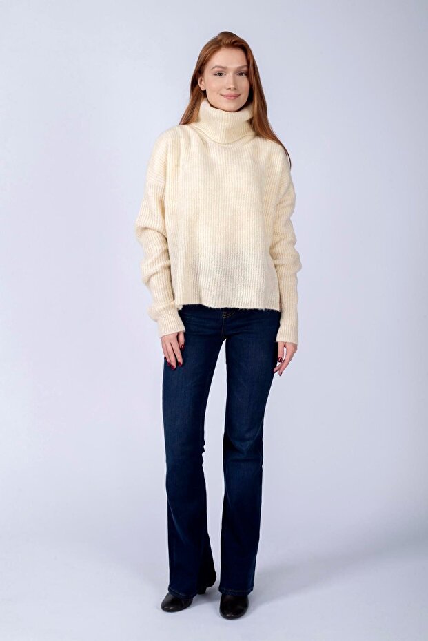 Rosa Women's Knitwear Sweater Ecru
