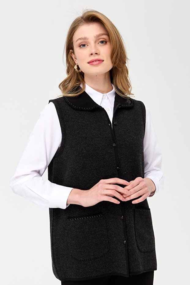 Women's Polo Collar and Pocket Crocheted Wool Vest Black