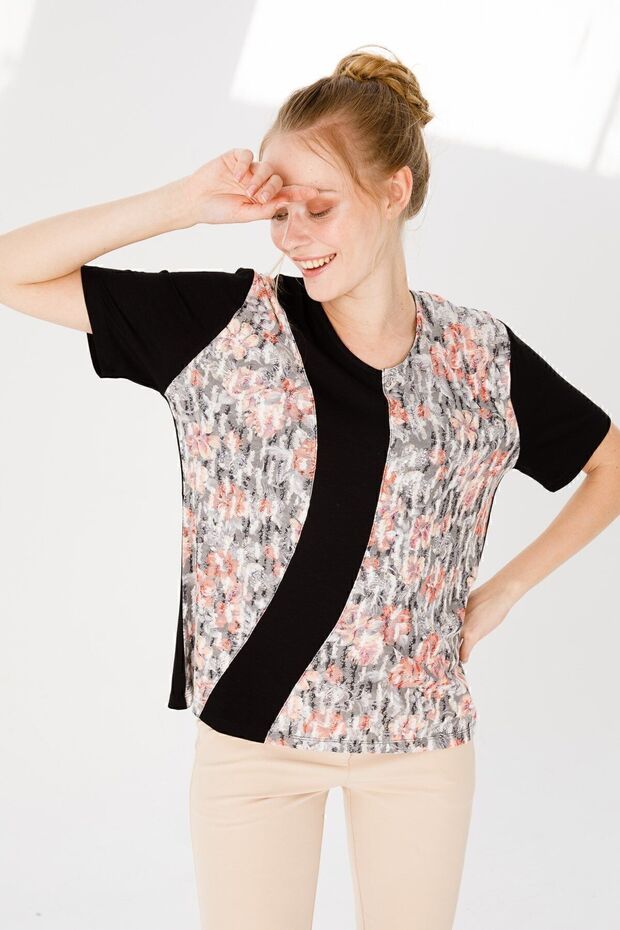 Women's V-Neck Short Sleeve Floral Printed Combed Cotton Blouse Black