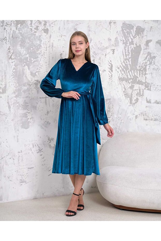 V Yaka Kloş Midi Boy Kadife Elbise - 2