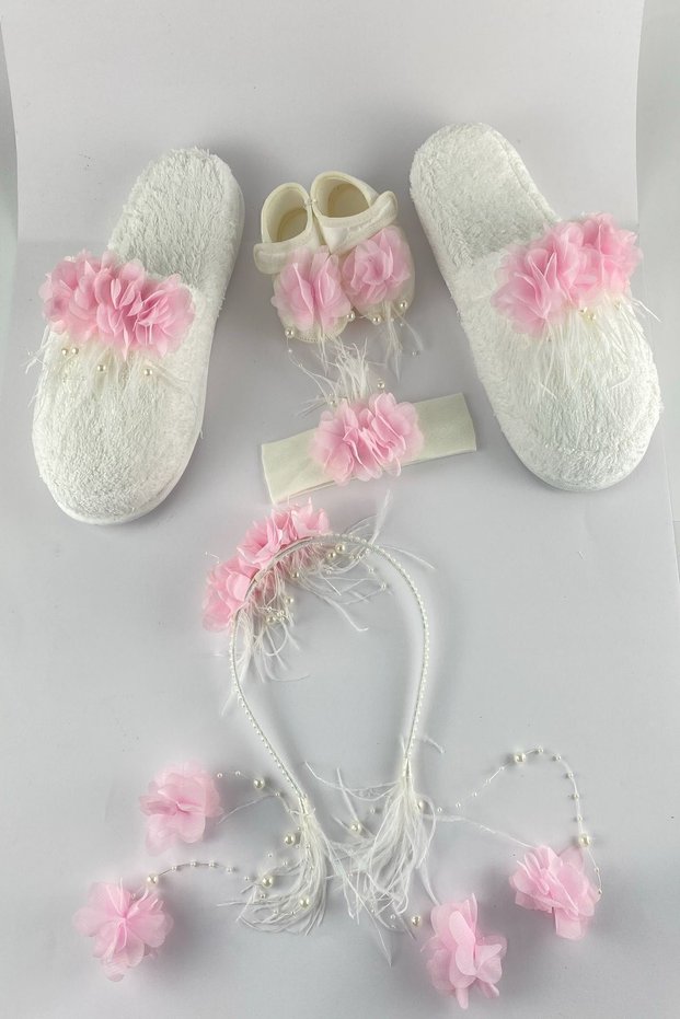 Effortt Pink Mother Baby Slippers Set