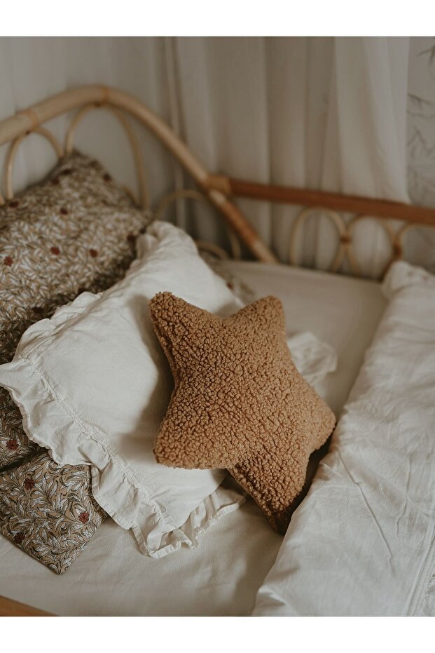 Teddy Star Pillow Brown