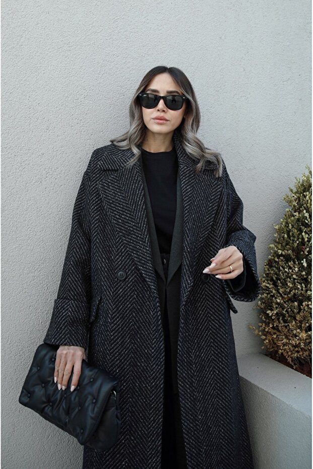 Black Herringbone Patterned Coat - 5