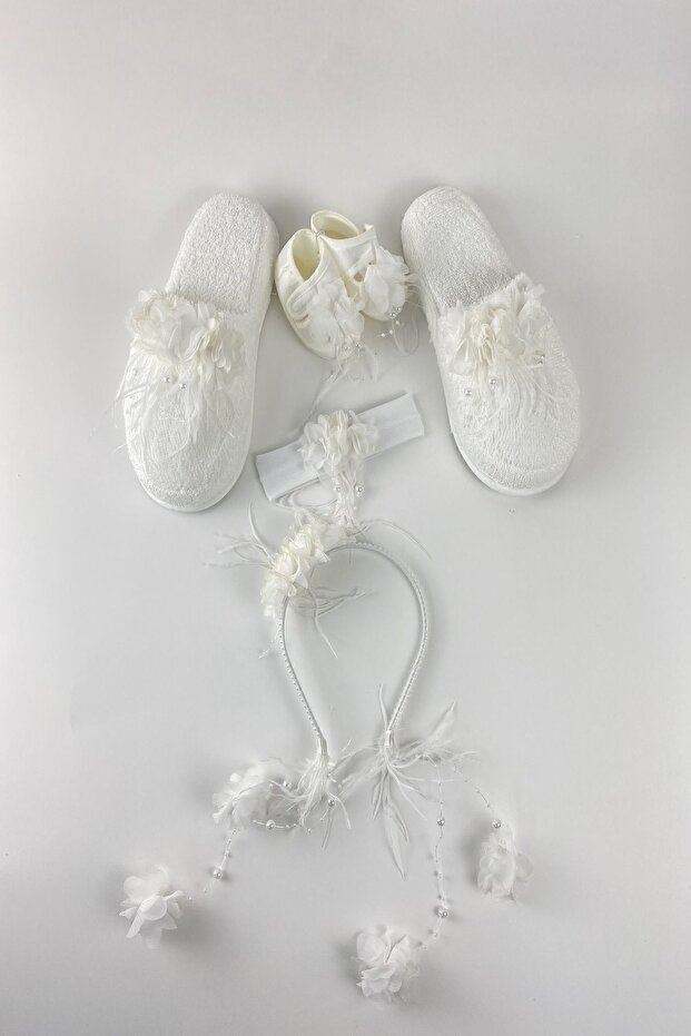Effortt Ecru Mother Baby Slippers Set