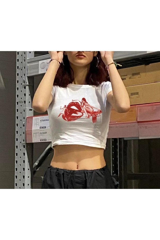 Badchill Lip Printed White Colored Crop