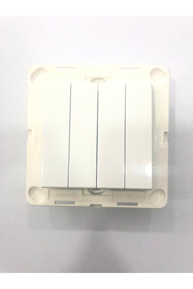 İngiliz Tipi 4lü Anahtar 4g Switch Beyaz - 1