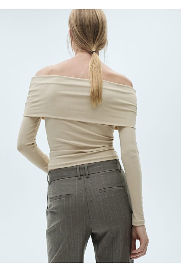 Omuzları Açık Tişört - 4