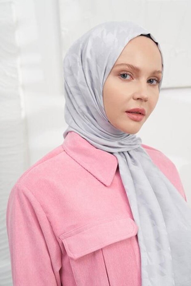 شال جاكار - بنقشة مخالب الغراب - فضي