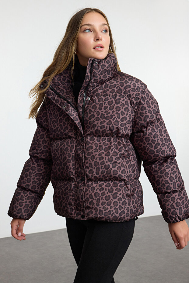 Çok Renkli Kahverengi Leopar Desenli Oversize Kalıp Şişme Mont TWOAW25MO00222 - 1