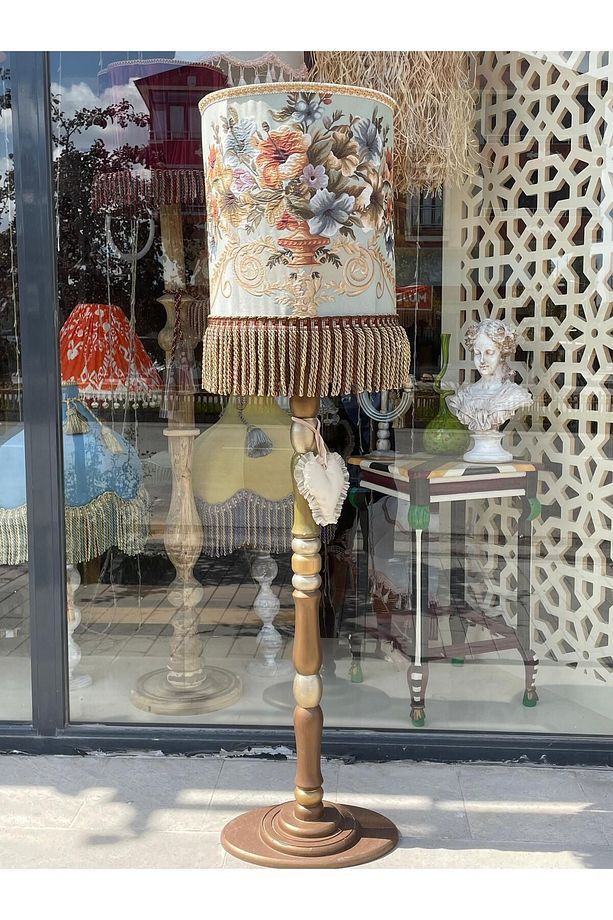 Dokuma Goblen Eşsiz Tasarımlı Lambader, Ahşap Ayaklı, Aydınlatma aksamı dahil. (178cm yükseklik) - 1