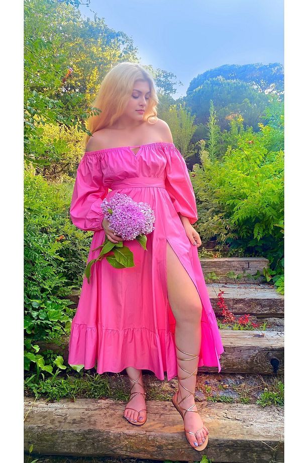 Pembe Omuzu Açık Pamuklu Yırtmaçlı Uzun Maxi Astarlı Kloş Yazlık Elbise - 3