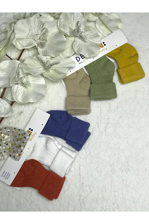 Newborn Socks 3-Piece DEFNE