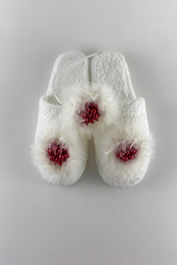 Effortt Cherry Pearl Feather Maternity Crown and Slippers