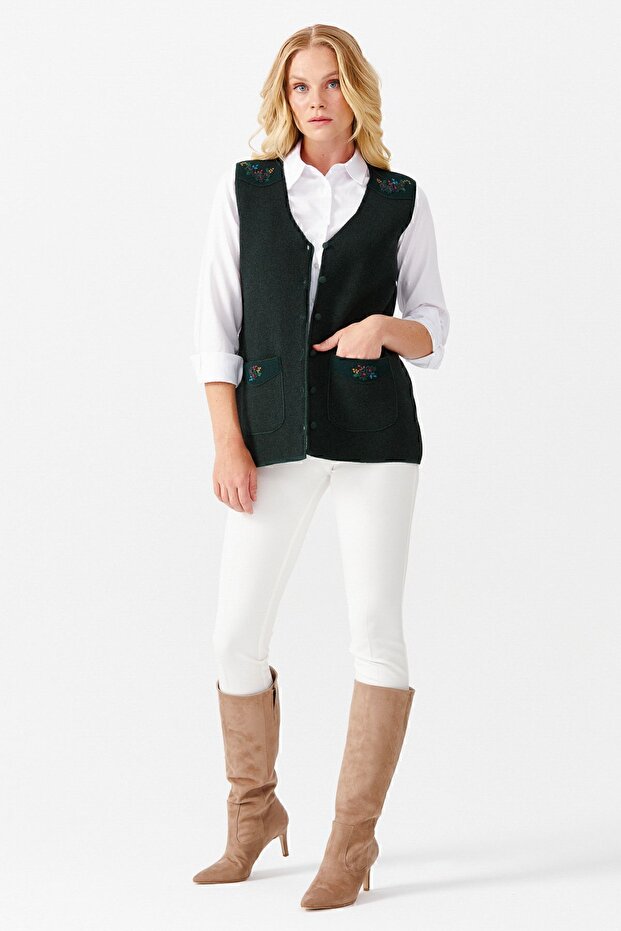 Women's V-Neck Shoulder Pocket Cover Felt Embroidered Buttoned Vest Green