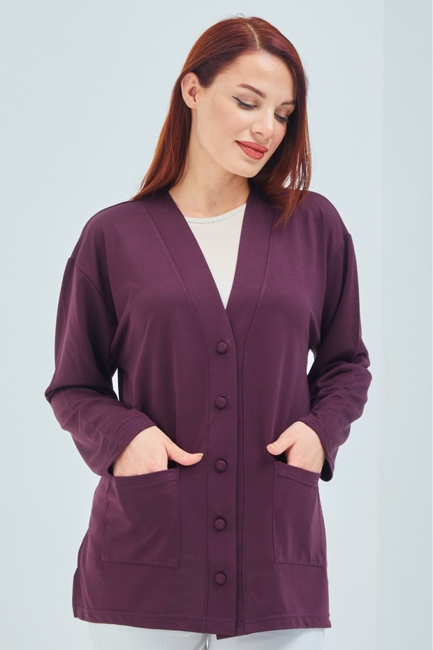Women's Plum Seasonal Pocket Buttoned Short Combed Cotton Cardigan