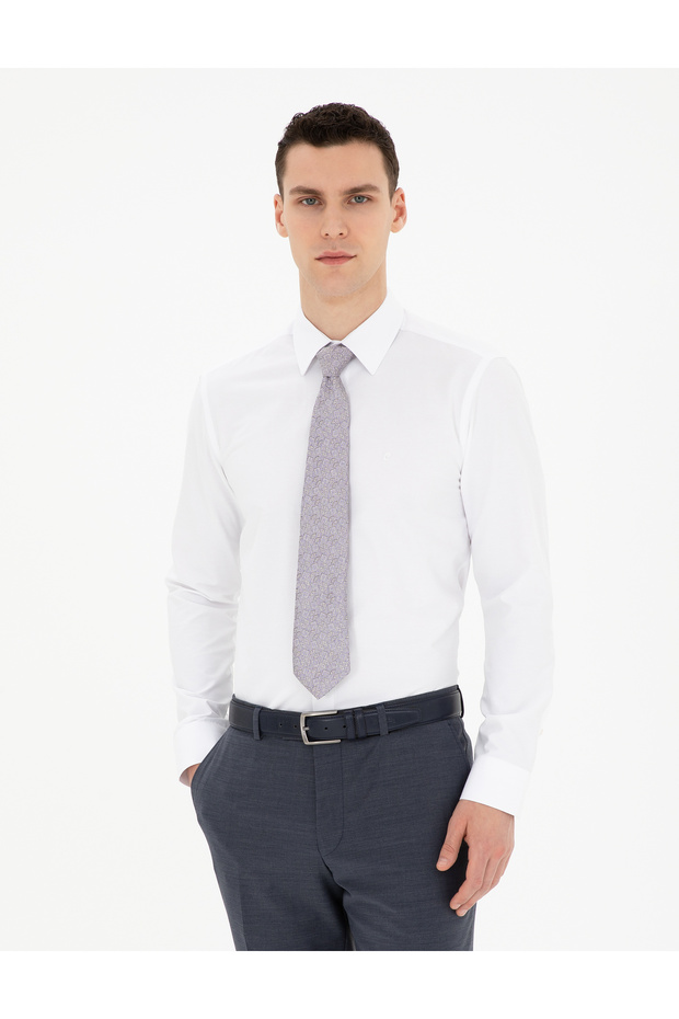 قميص أساسي أبيض بأكمام طويلة وقصة ضيقة 50289397-VR013