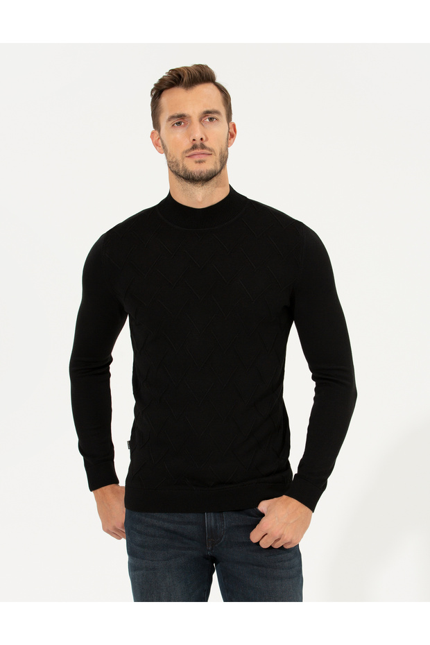 Black Slim Fit Turtleneck Sweater 50259865-Vr046
