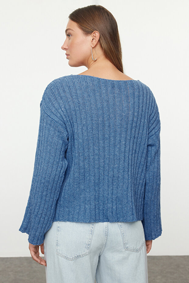 Dunkelblauer Wollpullover mit weitem Schnitt und Basic-Strickpullover TWOAW23KZ01844 - 5