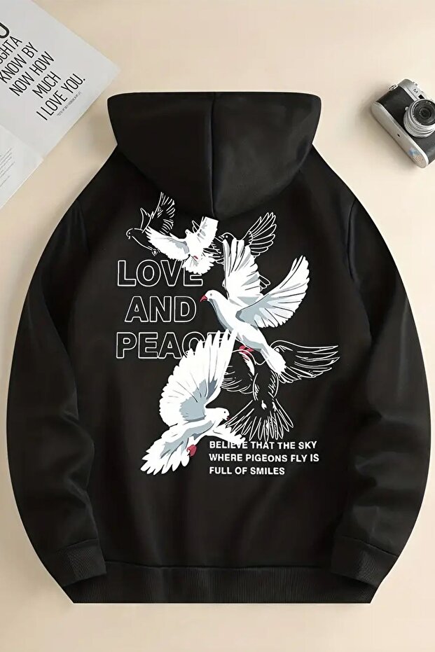 سويت شيرت كبير الحجم مطبوع عليه Love and Peace