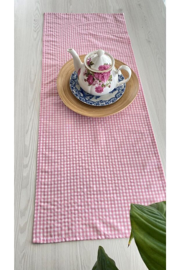 Gingham Pink Runner 40x100cm - 1