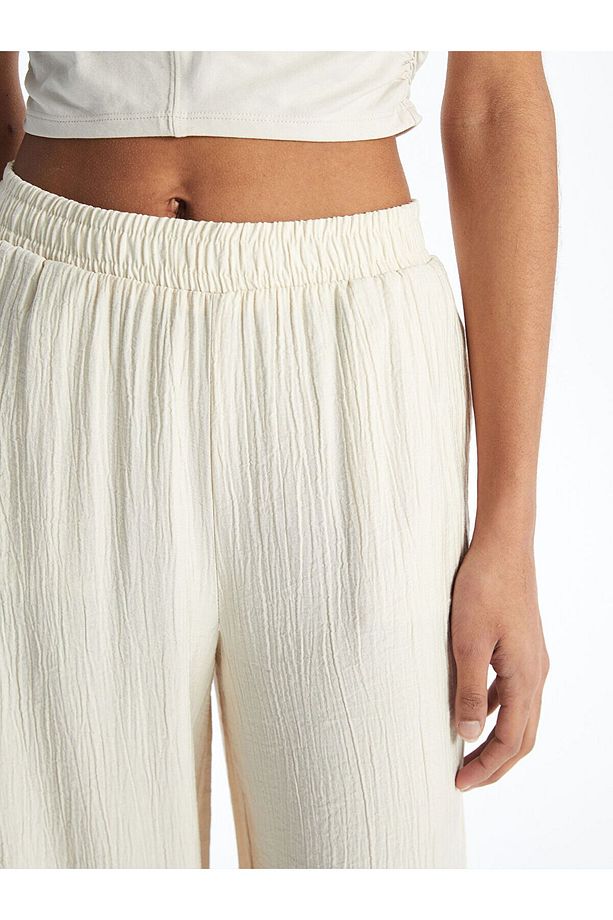 LCW Beli Lastikli Düz Geniş Paça Kadın Pantolon - 3